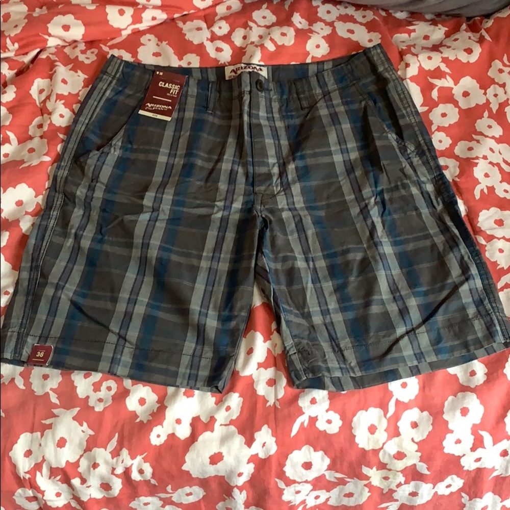 Men’s Arizona Jean Co. Plaid shorts size w 36